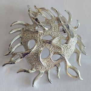 Vintage brooch Sarah Coventry Sea Urchin Solar silver tone abstract amoeba pin